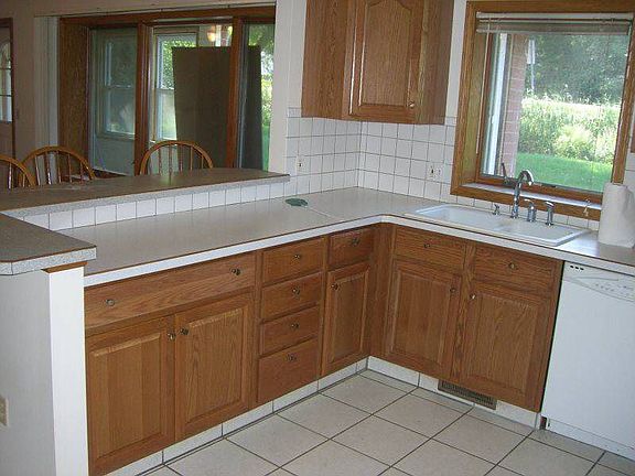 Ample counterspace and cabinets