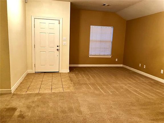 3rd image of 4512 Worchester Ln