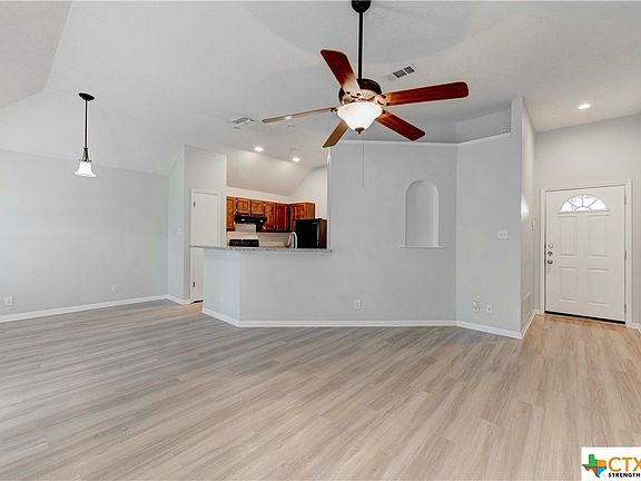 5th image of 2503 Remington Dr