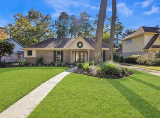 1826 Willow Point Dr, Kingwood, TX 77339
