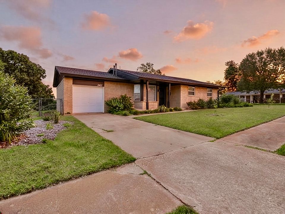 1st image of 2907 Queenston Ave