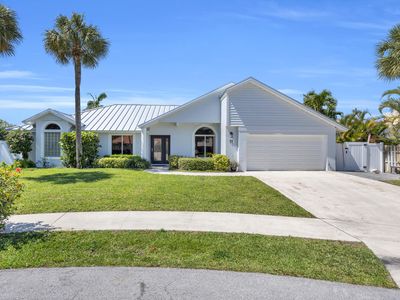 11 Hemlock Lane, Tequesta, FL, 33469