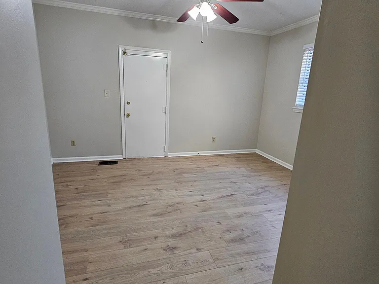 65 N Belvedere Blvd #201 — Photo 11