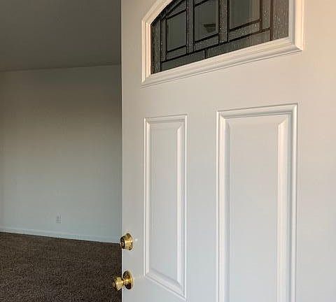 2nd image of 1621 N Elm St