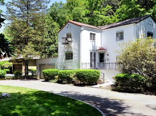 1126 Post Rd, Scarsdale, NY 10583