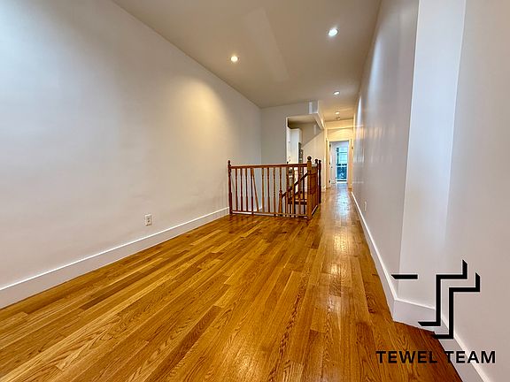 4th image of 164 E 104th St APT 2A
