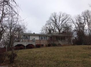 17 Miami Cir, Arden, NC 28704
