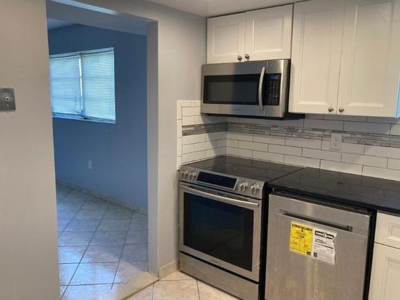3rd image of 4101 Indian Creek Dr APT 301