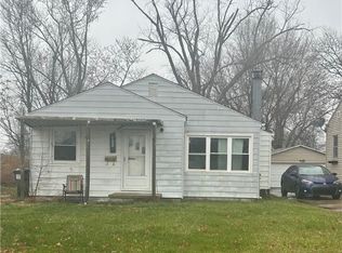 1820 W Leafland Ave, Decatur, IL 62522