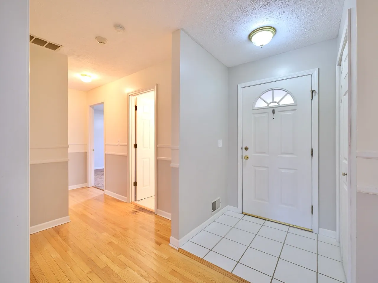 2 bed, 1453 sqft, $1,900 — Photo 3