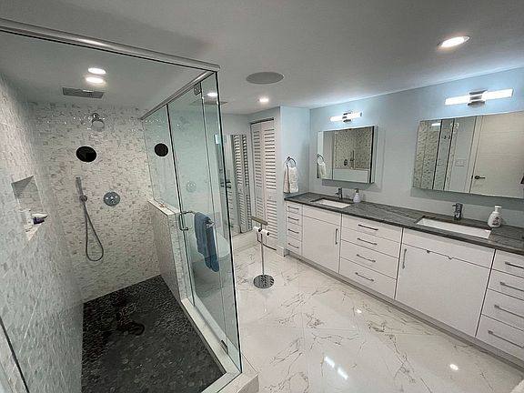 4th image of 2100 S Ocean Dr APT 2CD