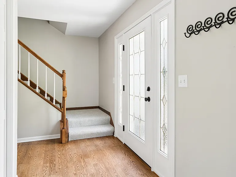 2408 Newport Dr — Photo 17