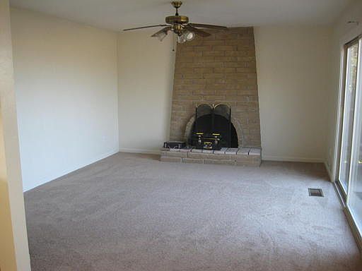 4th image of 914 Rosewood Ct