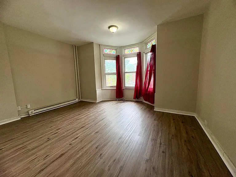 1224 Eckert Avenue — Photo 8