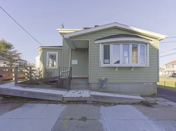 211 Jefferson St, Fall River, MA 02721