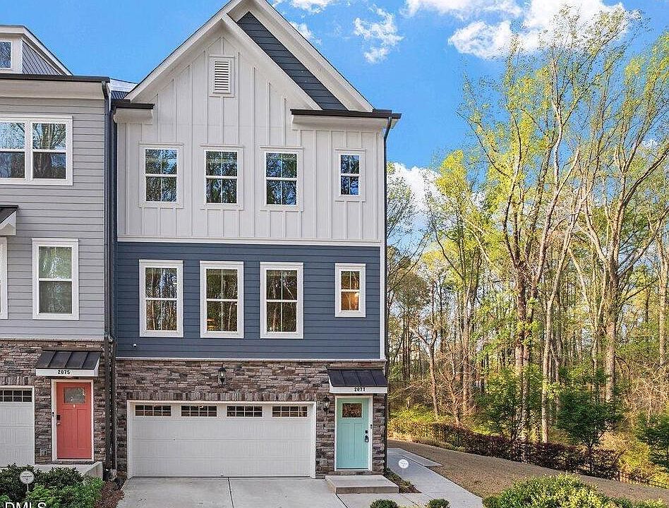 1st image of 2077 Eva Pearl Dr