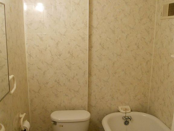 3rd image of 808 Bridge St NW APT 1
