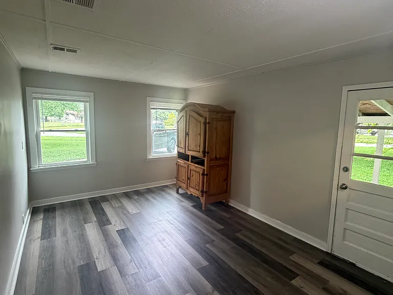 7200 Nathan Hale Way — Photo 9