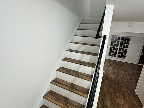 4th image of 3707 Kempsford Field Pl