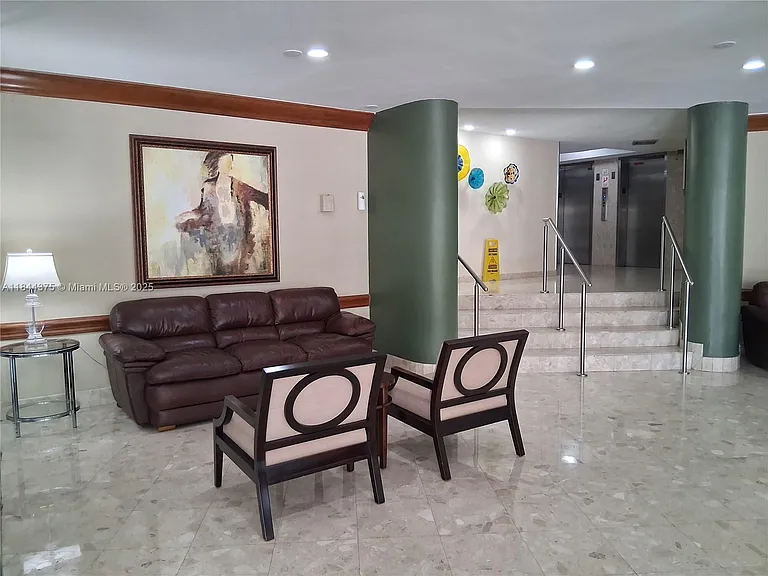 100 Golden Isles Dr #206 — Photo 4