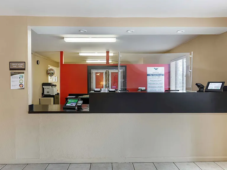Lobby and Guest Check-in