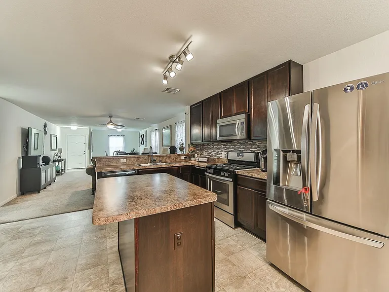 15411 Sienna Peak Ln — Photo 9