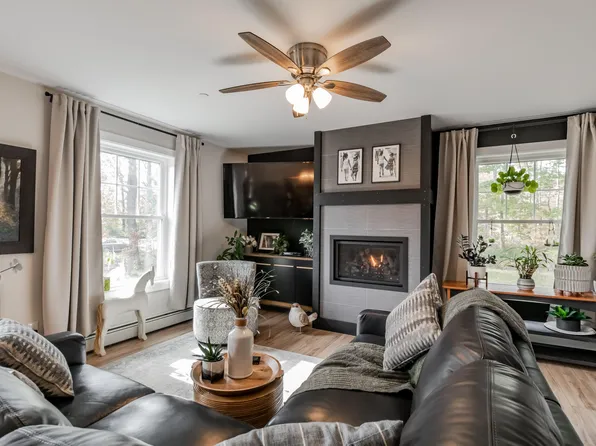 2 Harmon Way, Hollis, ME 04042