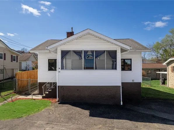 603 Memorial Dr, New Kensington, PA 15068