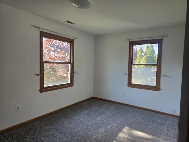 8031 Kingston Dr — Photo 4