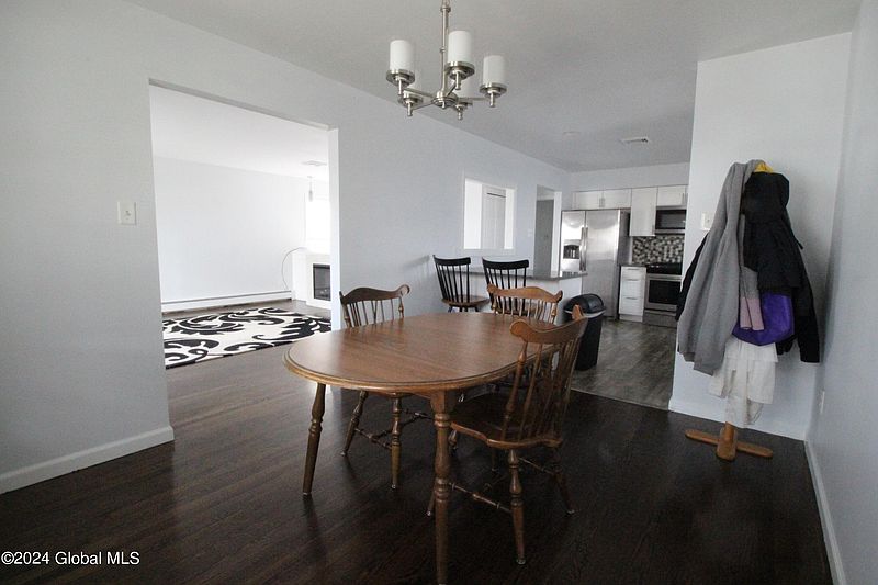 5th image of 33 Clermont Street