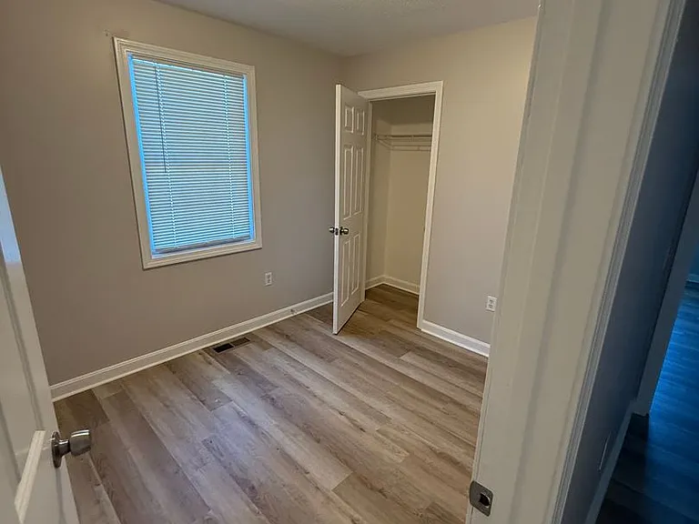 825 Worthington St — Photo 6