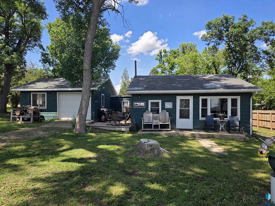 1st image of 6114 Dakota Ave