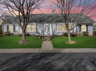 673 Yale Way #B, Monroe Township, NJ 08831
