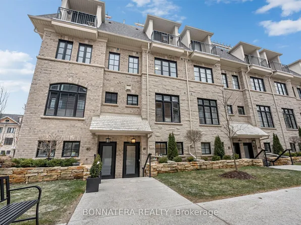 15 Lunar Cres #81, Mississauga, ON L5M 2R6