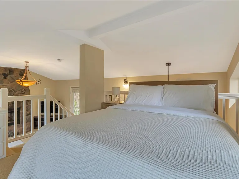 16101 Matilija Dr — Photo 17