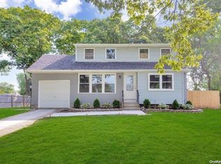 19 Clarkson Rd, Centereach, NY 11720