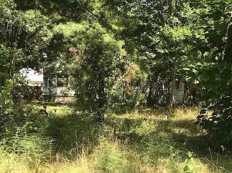 2nd image of 1168 Manor Dr