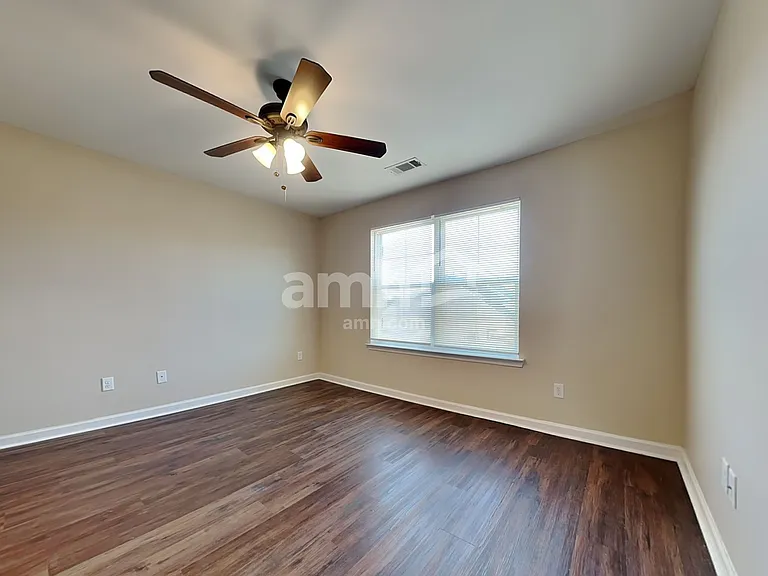 1246 Carlton Ridge Dr — Photo 10