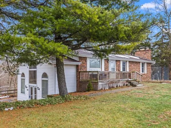 3740 S Mount Zion Rd, Decatur, IL 62521