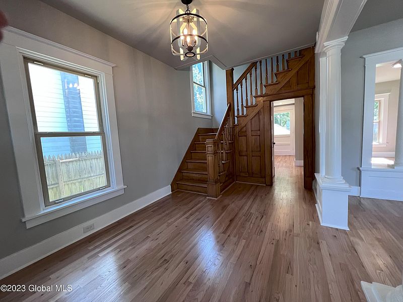 2nd image of 4 Oak Street