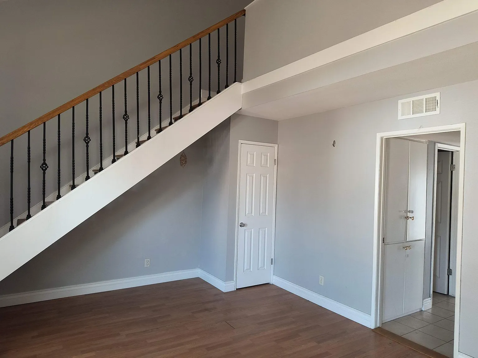 2 bed, 1244 sqft, $3,795 — Photo 4