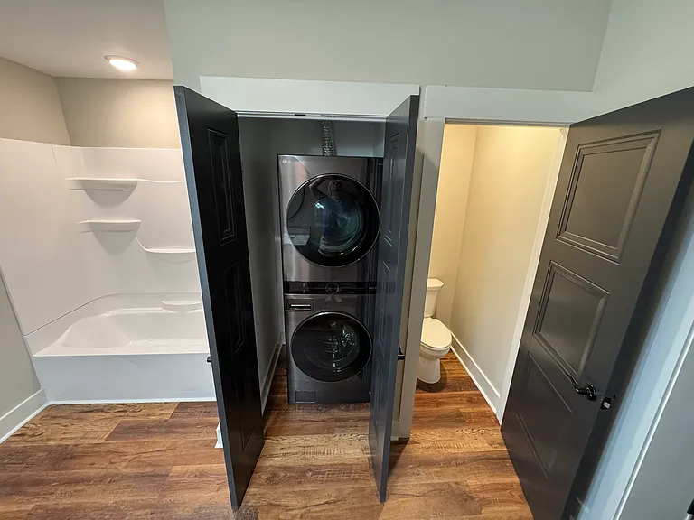 303 N Capitol Ave #201 — Photo 5