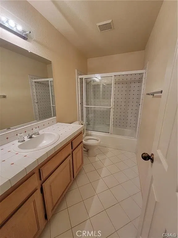 3 bed, 2282 sqft, $5,500 — Photo 3