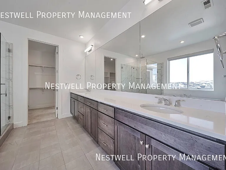 2346 E Snowy Peak Dr — Photo 21
