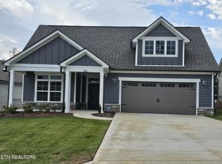 506 Chestnut Pl, Loudon, TN 37774