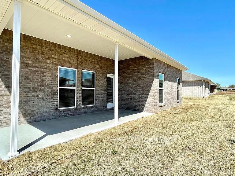 300 Oak Ave — Photo 25