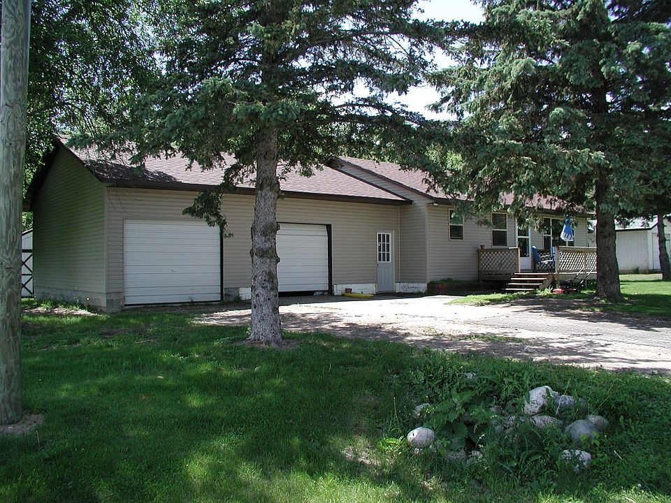 Front Garage view