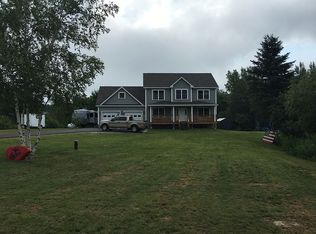 3 Bowen Dr, Hampden, ME 04444