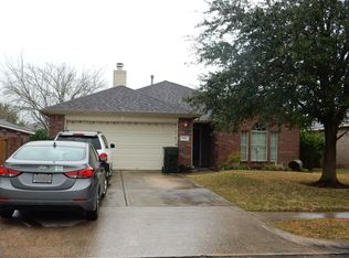 1147 Chase Park Dr, Bacliff, TX 77518