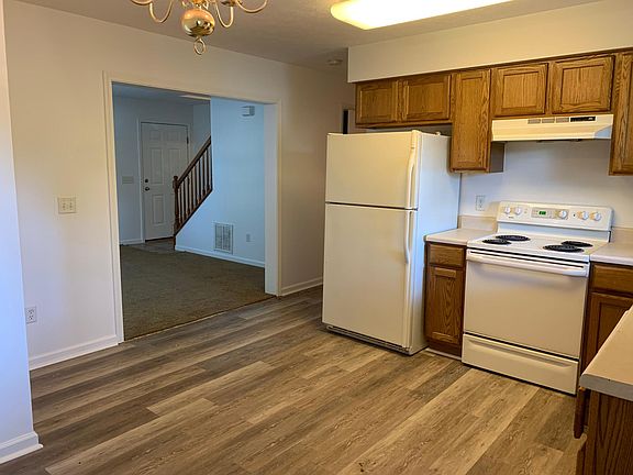 2nd image of 320 6th Ave W APT 7